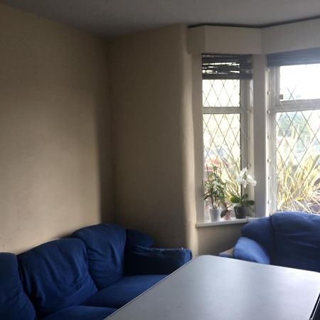 Single Room - Town & University Nearby, 24H Bus, Airport-Linked Μάντσεστερ Εξωτερικό φωτογραφία