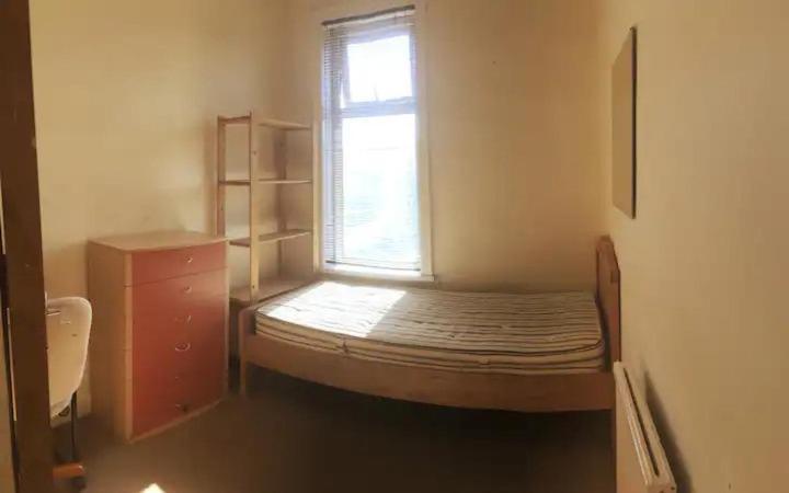 Single Room - Town & University Nearby, 24H Bus, Airport-Linked Μάντσεστερ Εξωτερικό φωτογραφία
